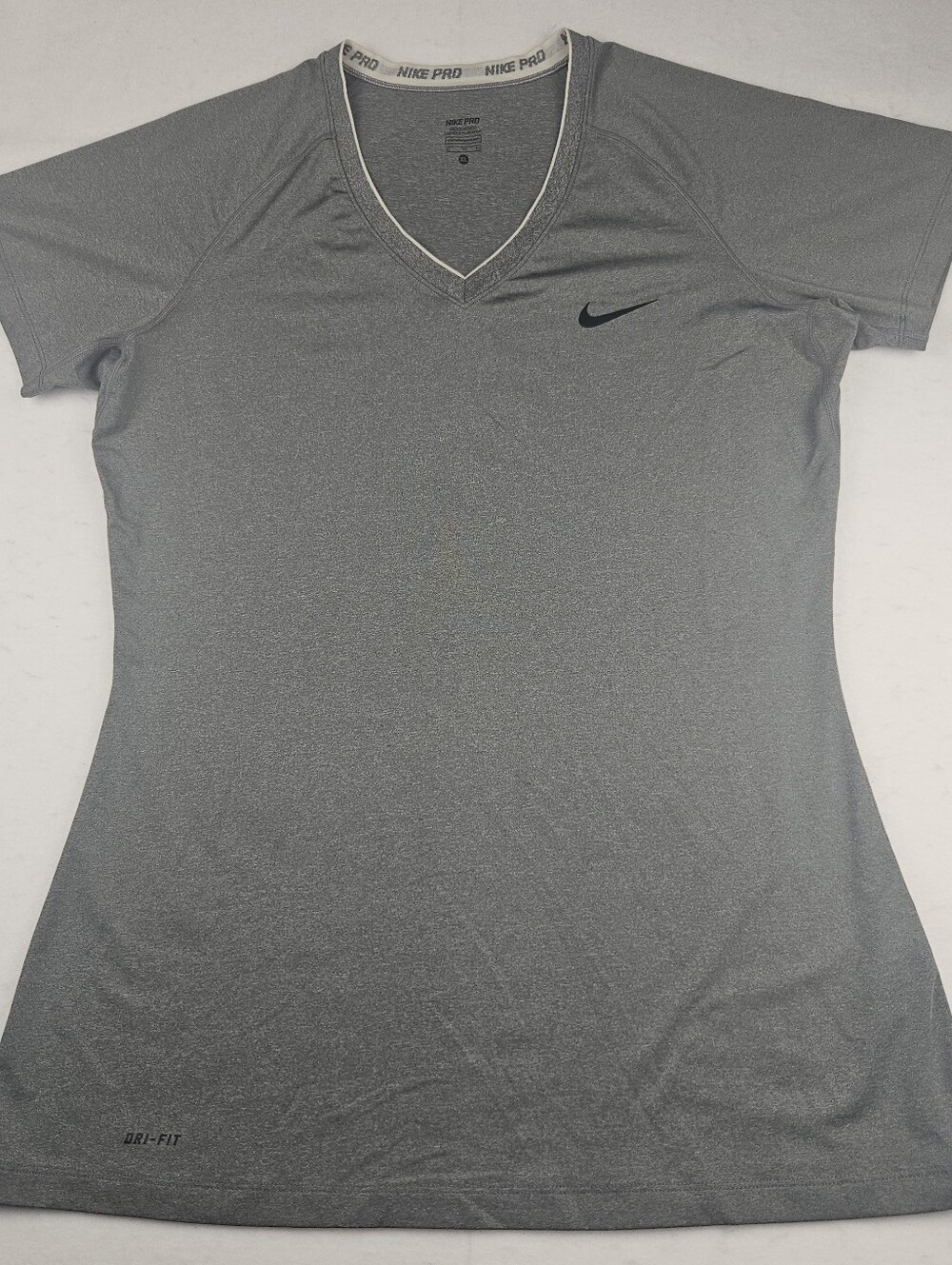 Nike Pro Women’s Short Sleeve Gray Dri-FIT V-Neck Training Top Size XL